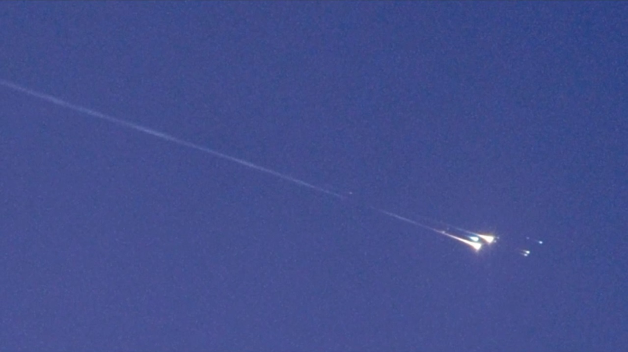 'WTF' Space Junk Meets Fiery Demise as Scientists Watch